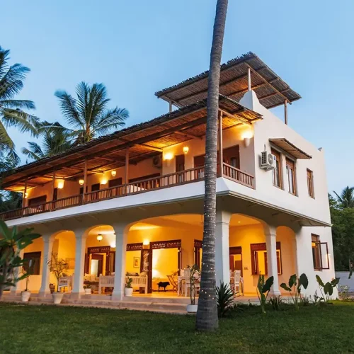 002-Azura